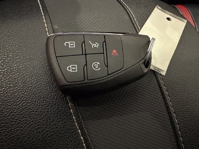 Used 2026 Chevrolet Traverse RS AWD/4WD image 18