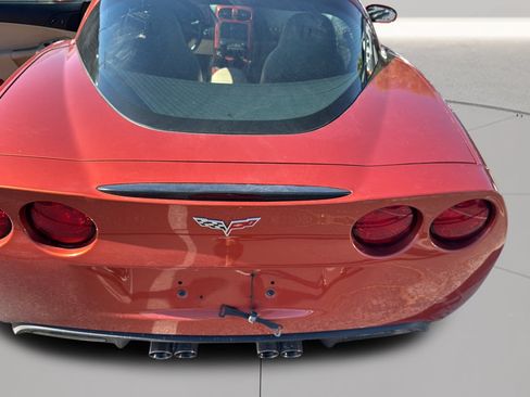 Used 2005 Chevrolet Corvette Coupe w/ Preferred Equipment Group RWD image 33