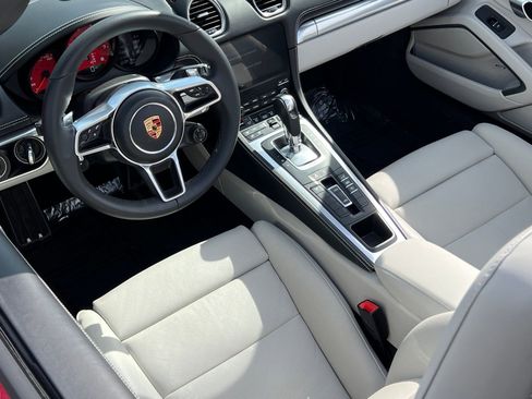 Used 2024 Porsche 718 Boxster S image 32