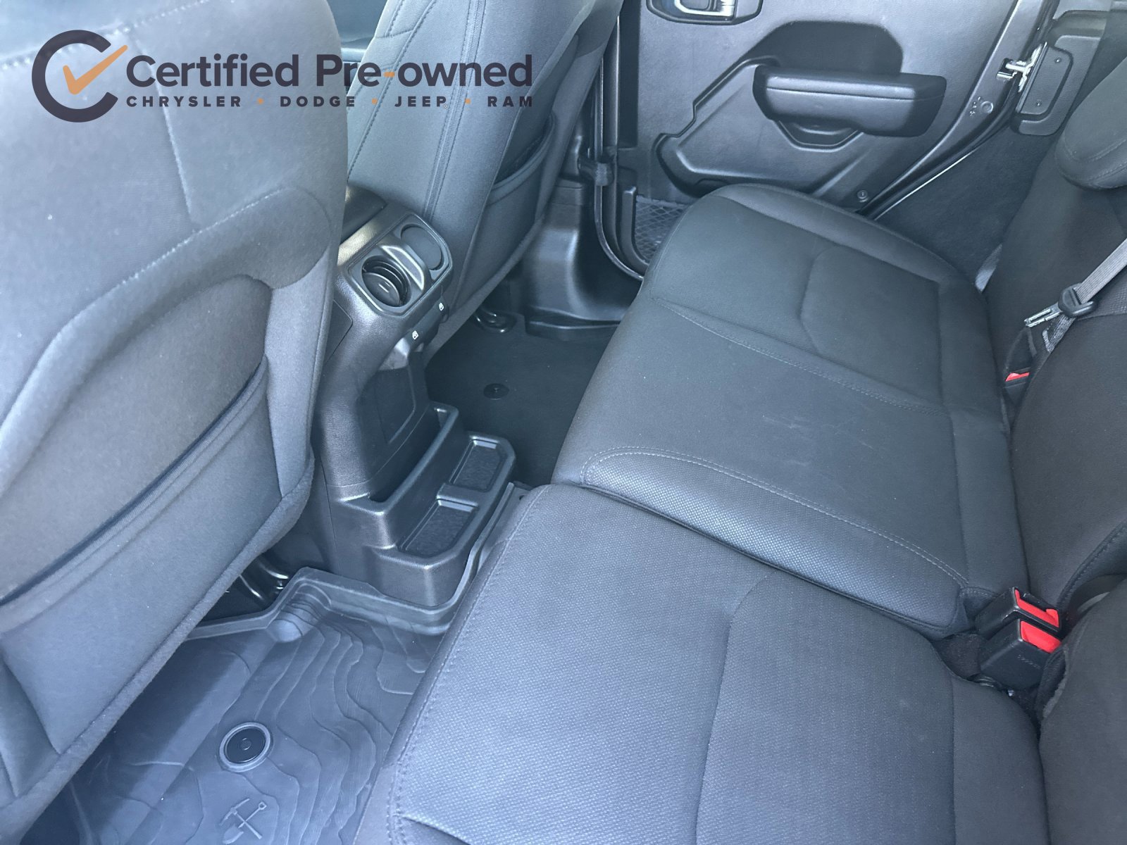Used 2023 Jeep Wrangler Unlimited AWD/4WD image 13