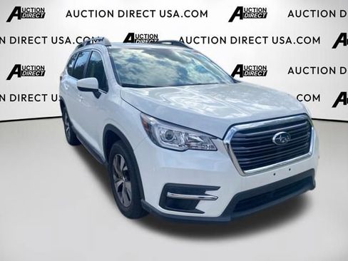 Used 2020 Subaru Ascent Premium w/ Convenience Package image 3