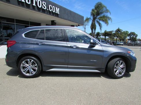 Used 2017 BMW X1 xDrive28i AWD/4WD image 8