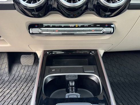 Certified 2023 Mercedes-Benz GLB 250 4MATIC image 17