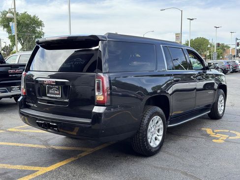 Used 2020 GMC Yukon XL SLT AWD/4WD image 9