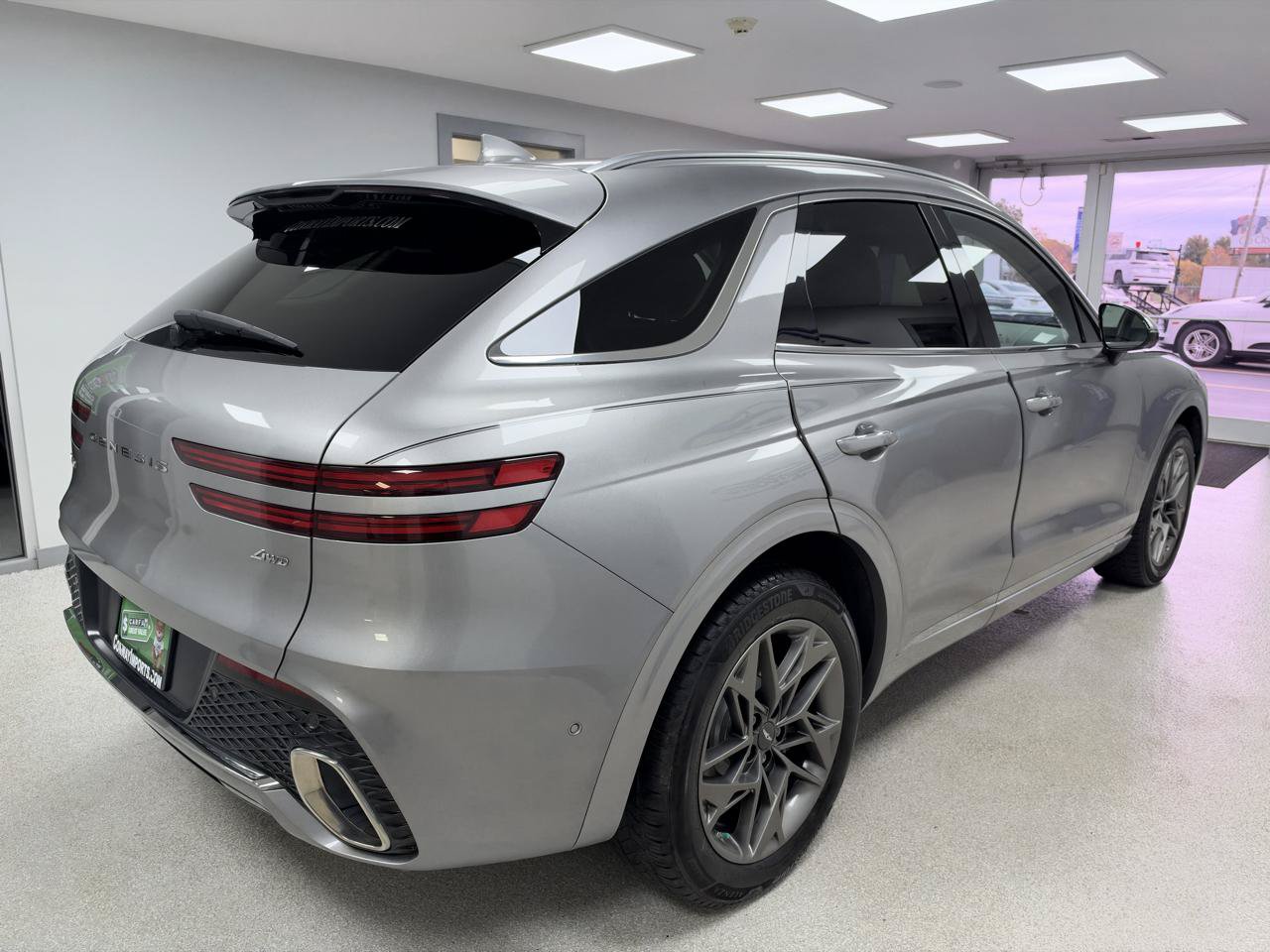 Used 2022 Genesis GV70 2.5T w/ Advanced Package AWD/4WD image 3
