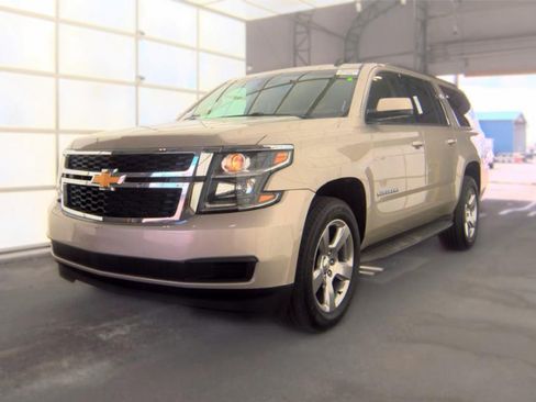 Used 2015 Chevrolet Suburban LT w/ Max Trailering Package RWD image 1