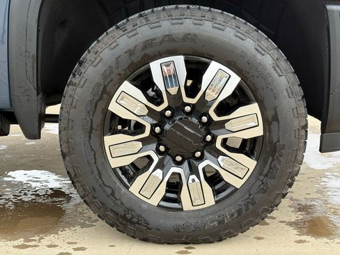 Used 2026 GMC Sierra 2500 Denali w/ Denali Reserve Package image 10