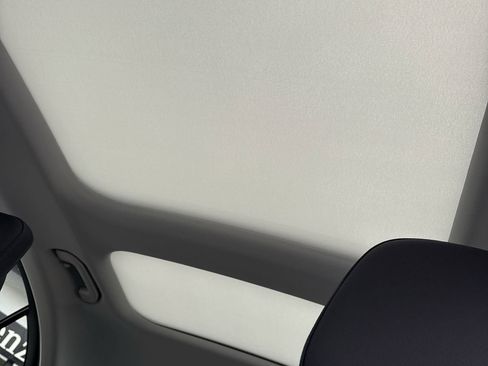 Used 2025 Mercedes-Benz E 350 Sedan image 15