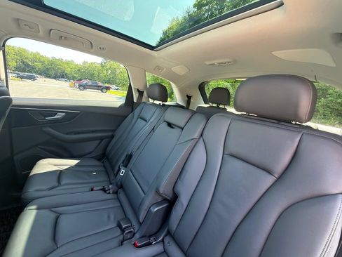 Used 2023 Audi Q7 2.0T Premium Plus w/ Premium Plus Package AWD/4WD image 22
