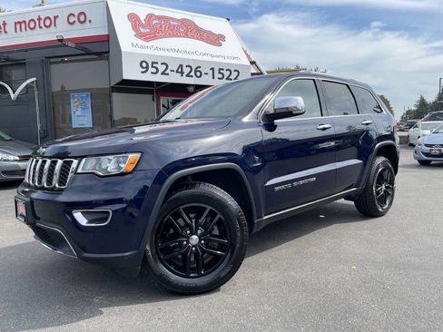 Used 2017 Jeep Grand Cherokee Limited image 1