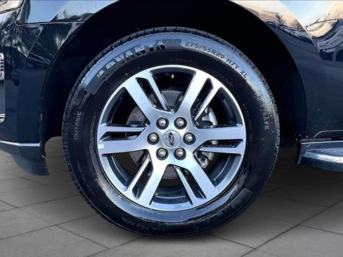 Certified 2023 Ford Expedition Limited image 10