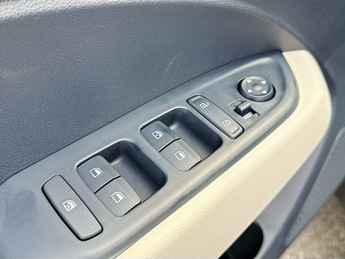 New 2026 Hyundai Venue SEL image 8