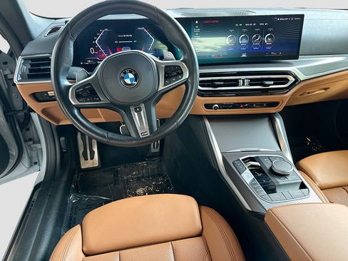 Used 2024 BMW M440i Convertible image 22