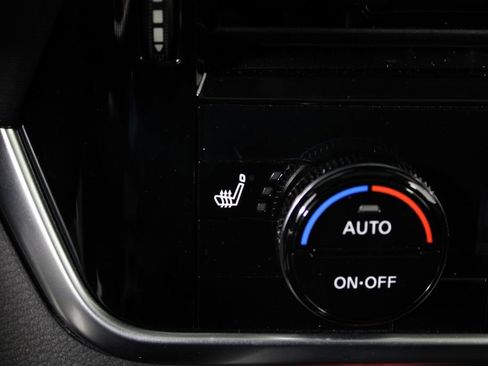 Certified 2022 Nissan Rogue SV w/ SV Premium Package FWD image 27