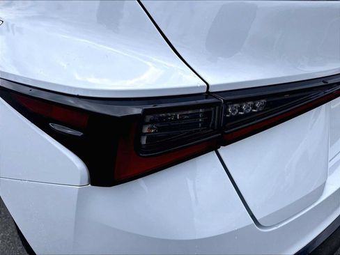 Used 2024 Lexus IS 350 F Sport RWD image 31