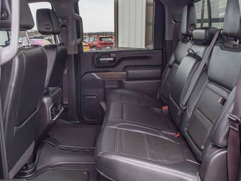 Used 2023 GMC Sierra 2500 Denali w/ Denali Ultimate Package image 7