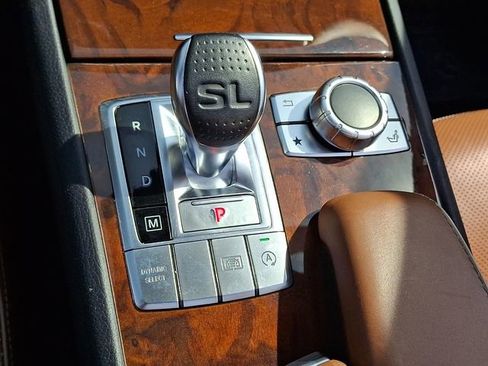 Used 2018 Mercedes-Benz SL 550 image 24