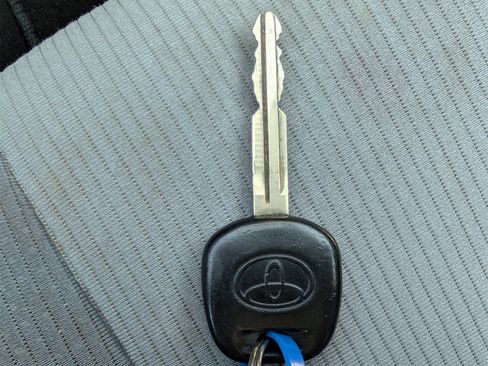 Used 2016 Toyota Corolla S image 23