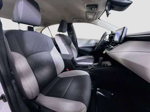 Used 2023 Toyota Corolla LE FWD image 29