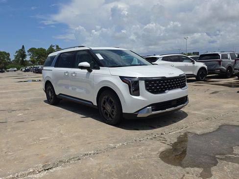 New 2026 Kia Carnival SX FWD image 2