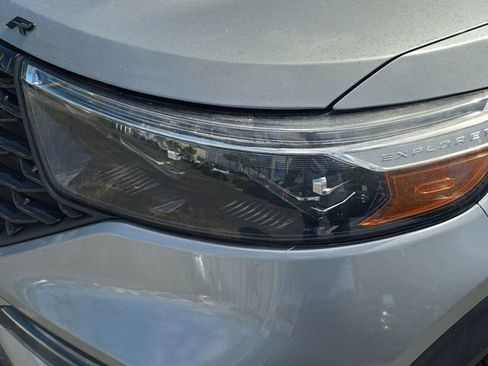 Used 2022 Ford Explorer ST-Line w/ Class IV Trailer Tow Package image 9