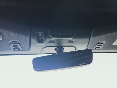 Used 2020 Jeep Wrangler Unlimited Sahara AWD/4WD image 35