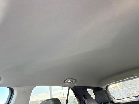 Used 2023 Chevrolet Equinox LT FWD image 14