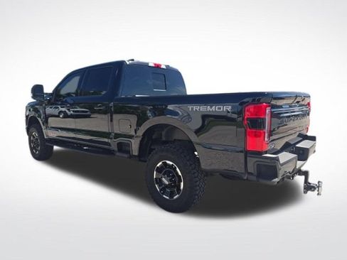 Used 2025 Ford F250 Platinum w/ Tremor Off-Road Package AWD/4WD image 4