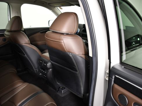 Used 2025 Honda Pilot Elite image 46