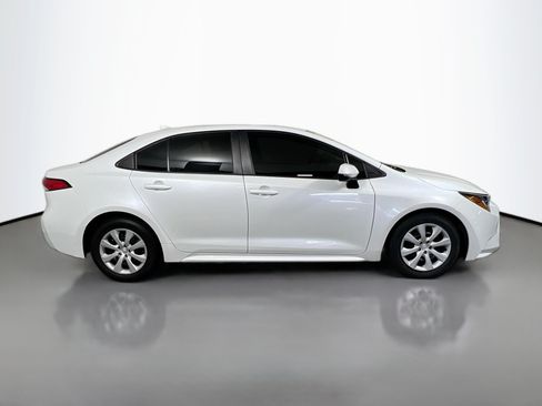 Used 2024 Toyota Corolla LE FWD image 3