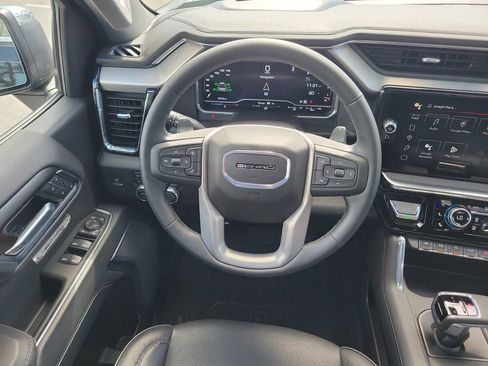 Used 2025 GMC Sierra 1500 Denali w/ Denali Reserve Package AWD/4WD image 15