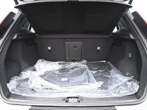 New 2026 Volvo XC40 B5 Plus w/ Protection Package Premier image 25