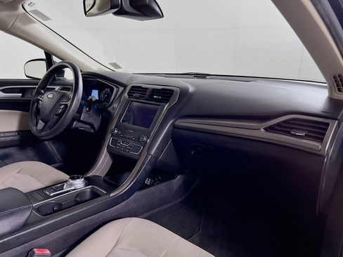 Used 2019 Ford Fusion S FWD image 24