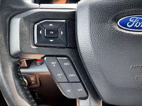 Used 2020 Ford F150 XLT w/ Equipment Group 302A Luxury AWD/4WD image 22