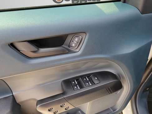 New 2025 Ford Maverick XL w/ Equipment Group 102A image 27