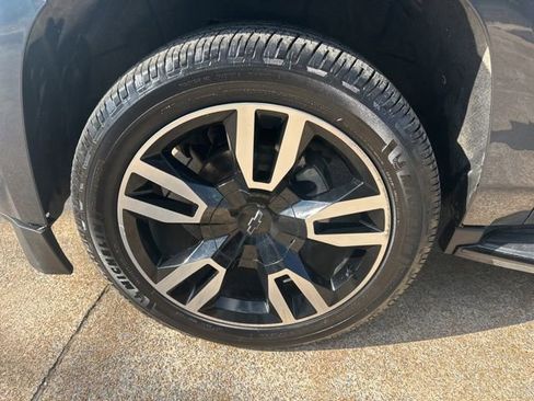 Used 2019 Chevrolet Tahoe Premier AWD/4WD image 5