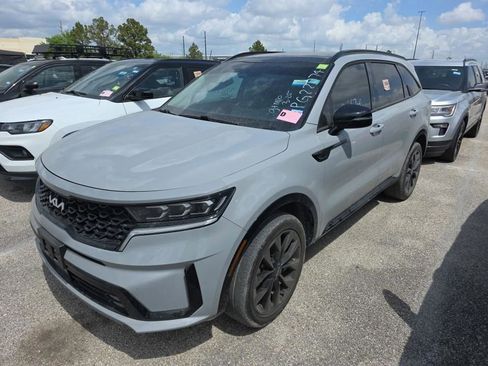Used 2023 Kia Sorento SX AWD/4WD image 1