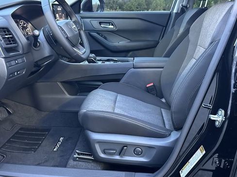 New 2026 Nissan Rogue SV FWD image 11