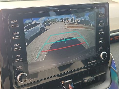 Used 2021 Toyota Corolla LE FWD image 25