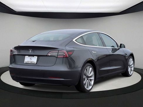 Used 2019 Tesla Model 3 Standard Range Plus image 8