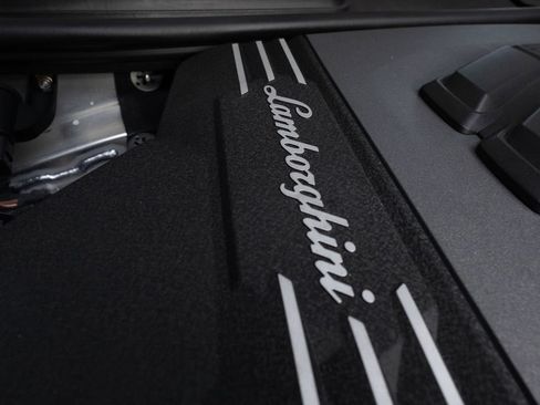 Used 2022 Lamborghini Urus AWD/4WD image 64