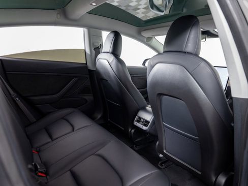 Used 2018 Tesla Model 3 Performance image 21