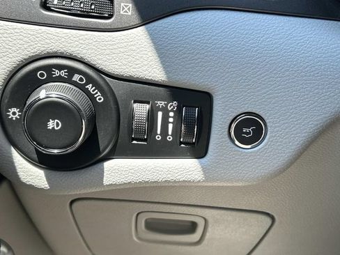 Used 2019 Jeep Cherokee Limited AWD/4WD image 21