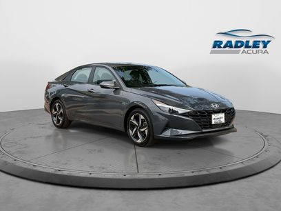 Used 2023 Hyundai Elantra SEL w/ Convenience Package