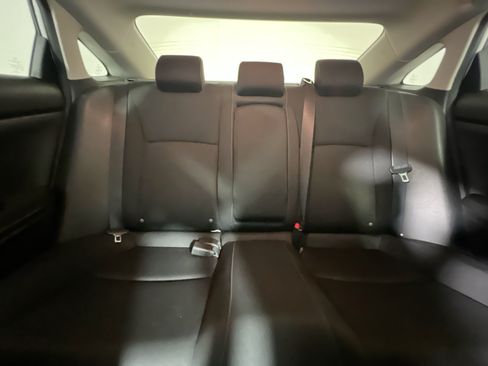 Used 2019 Honda Civic EX image 32