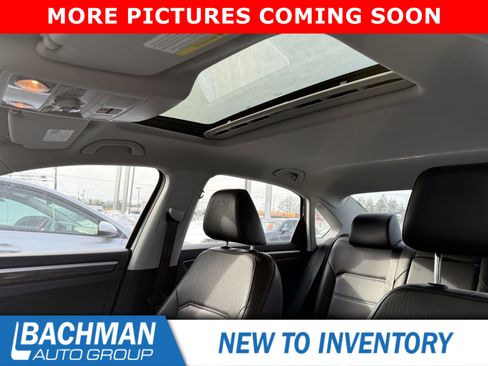 Used 2016 Volkswagen Passat 1.8T SE w/ Lighting Package (P06) image 5