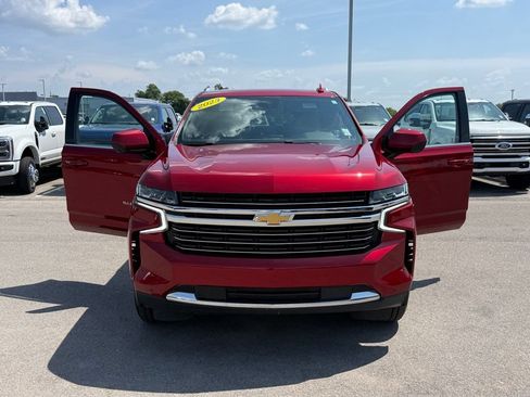 Used 2023 Chevrolet Suburban LT RWD image 23