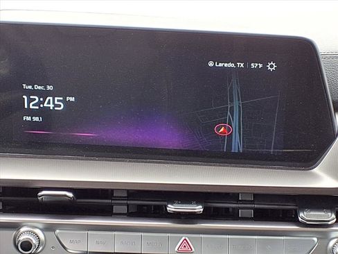 Used 2025 Kia Telluride LX image 14