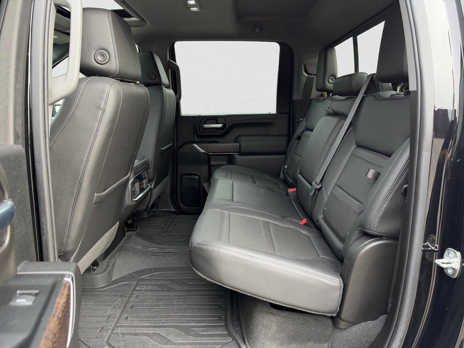 Used 2023 GMC Sierra 3500 Denali AWD/4WD image 18