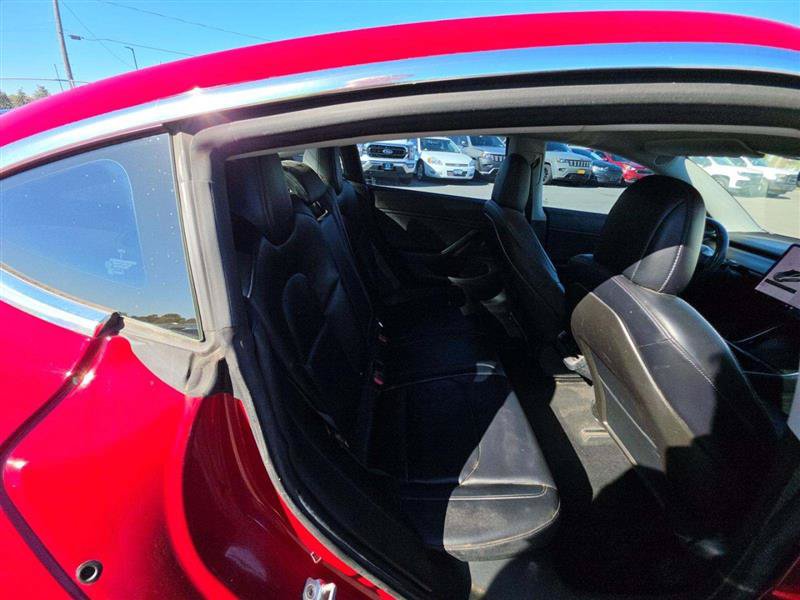 Used 2018 Tesla Model 3 Long Range RWD image 9